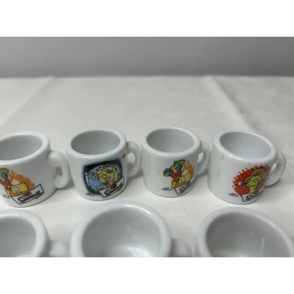 Vintage Simpsons Mini Cup 1.25" Miniature Collectables Lot Of 16 - Picture 5 of 7